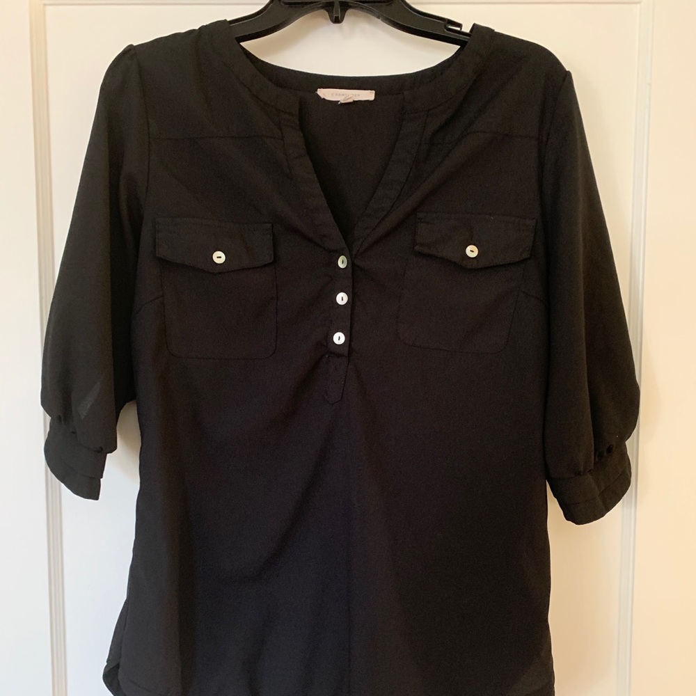 Black top with half-sleeves